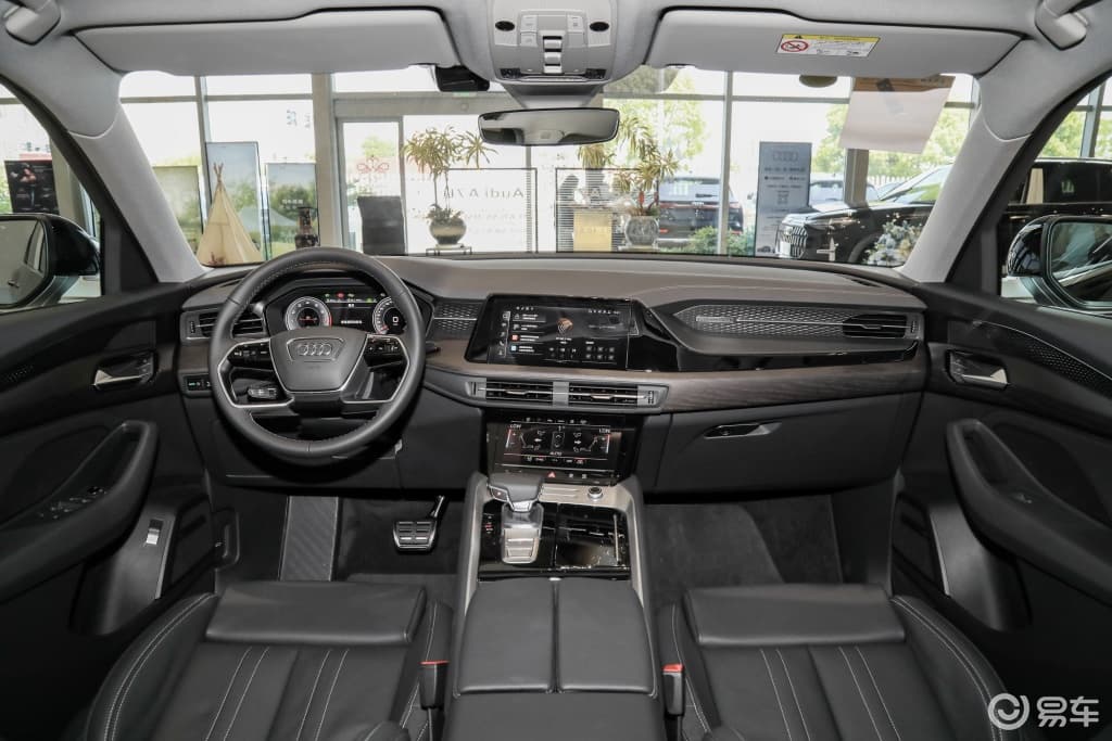 40 TFSI quattro Memorial Edition 7-seater - Image 3